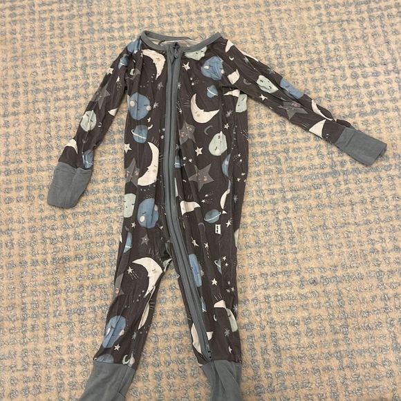 Little Sleepies Pajamas Little Sleepies 36 Month Pajamas Poshmark
